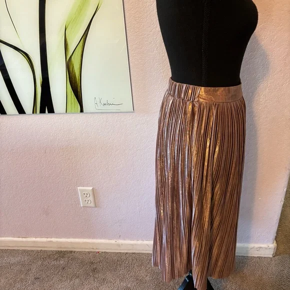 New skirt size XS - Picture 4 of 7